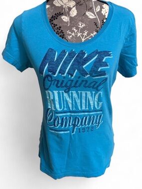Nike Original Running Company 1972 Blue Slim Fit T-shirt Women’s Large